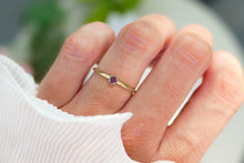 Afbeelding in Gallery-weergave laden, echt geel gouden ring met period | 14 krt geel goud - augustus geboortesteen