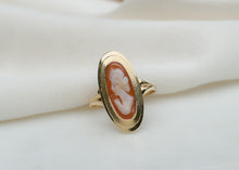 Afbeelding in Gallery-weergave laden, vintage 14 krt geel gouden camee ring