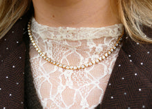 Afbeelding in Gallery-weergave laden, goudkleurig tennis collier met hartvormige zirkonia steentjes