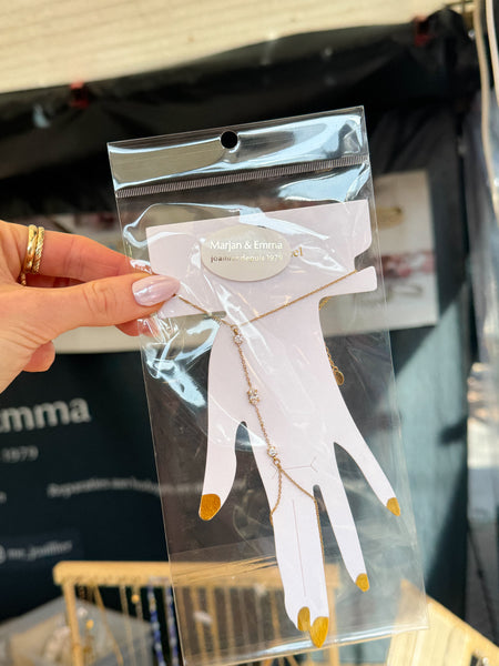 goudkleurige handchain met drie steentjes | stainless steel