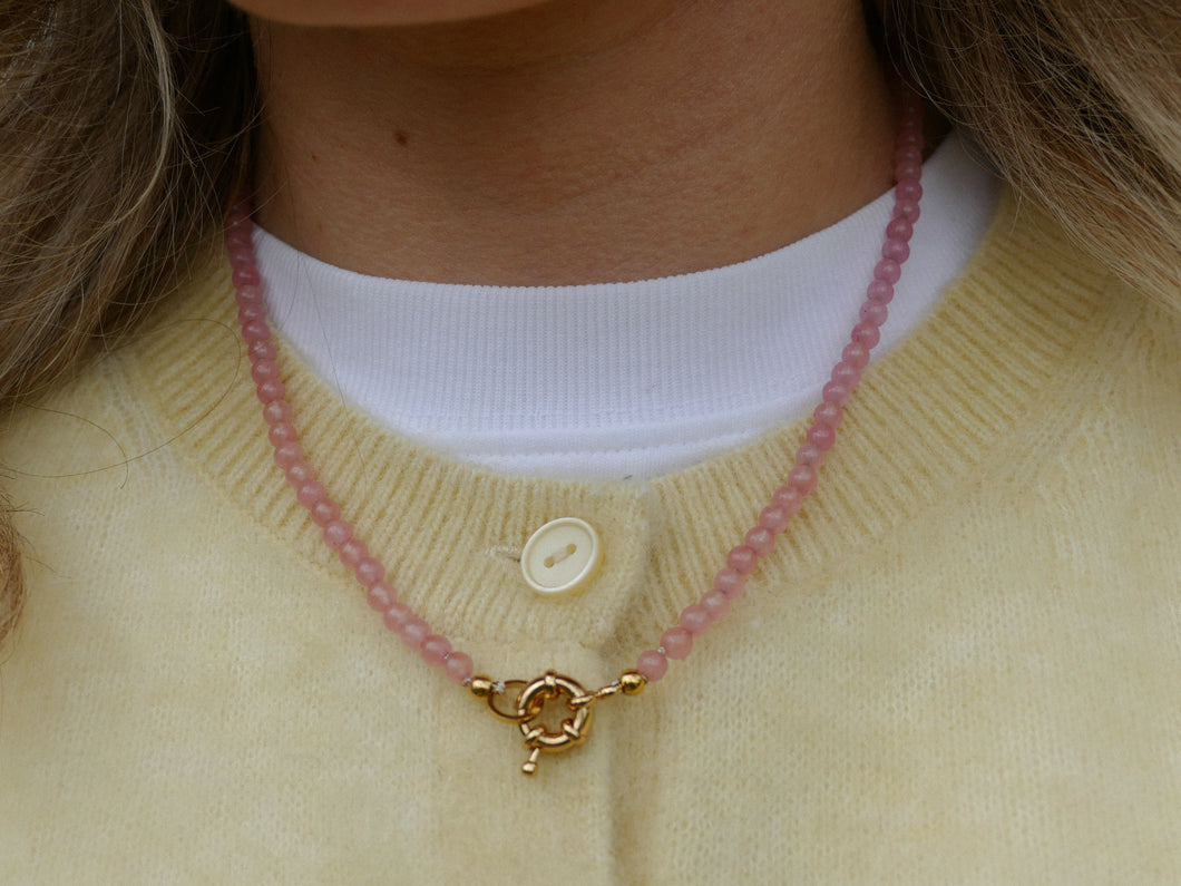 handgemaakt snoep roze mineralen collier met groot slot