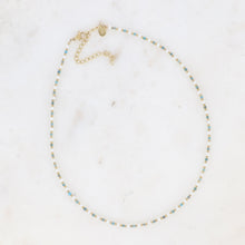 Afbeelding in Gallery-weergave laden, collier van fijne mineralen in pasteltinten
