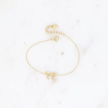 Afbeelding in Gallery-weergave laden, fijn goudkleurig armbandje met strikje 🎀 stainless steel
