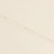 Afbeelding in Gallery-weergave laden, wit parel armbandje van zoetwaterparels met stainless steel slot
