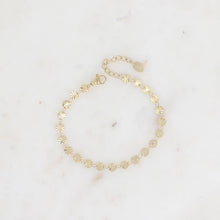 Afbeelding in Gallery-weergave laden, goudkleurig armbandje met schitterende muntjes | stainless steel
