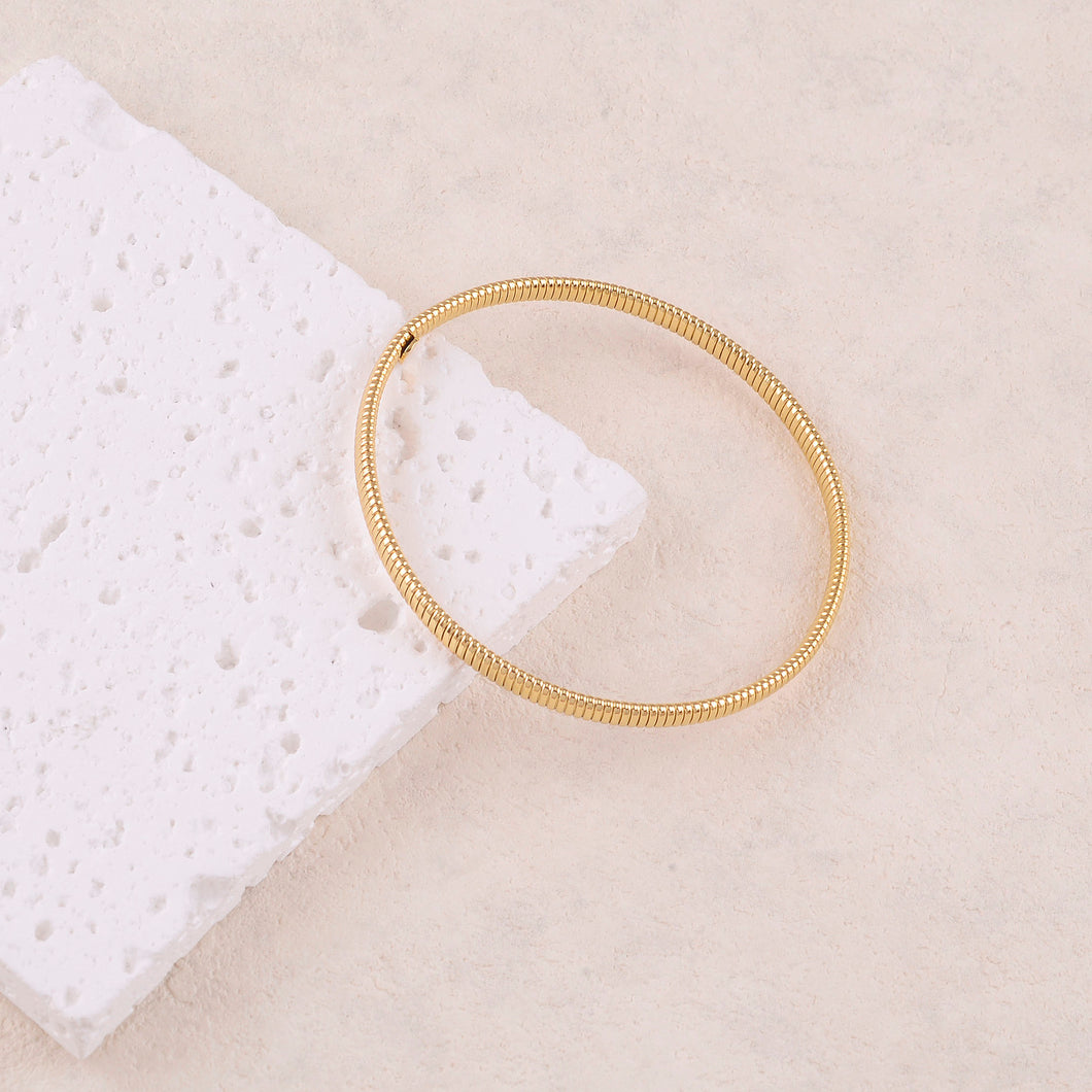 goudkleurige fijne bangle met stretch