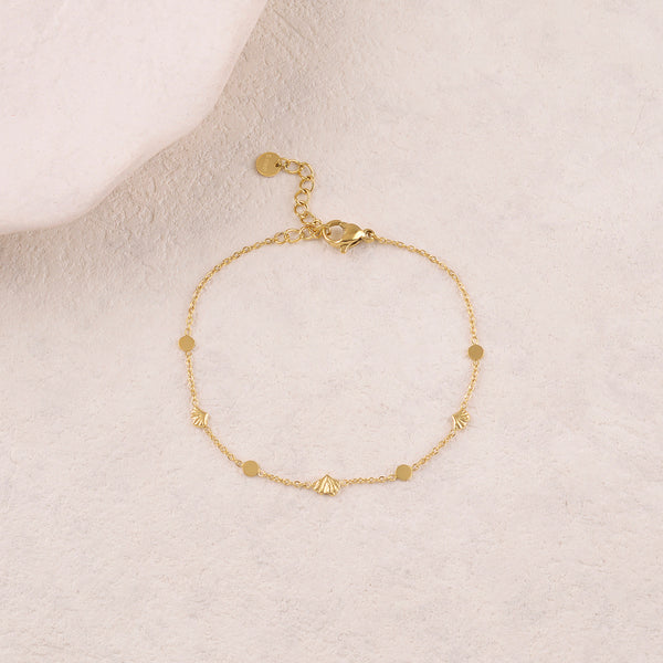 fijn goudkleurig armbandje met ginkgo blaadjes stainless steel