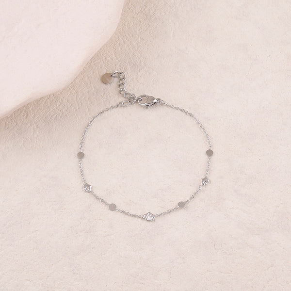 fijn zilverkleurig armbandje met ginkgo blaadjes stainless steel