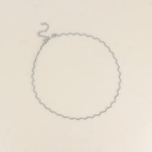 Afbeelding in Gallery-weergave laden, zilverkleurig fijn wave collier l stainless steel

