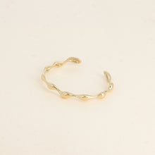 Afbeelding in Gallery-weergave laden, goudkleurige cuff van stainless steel
