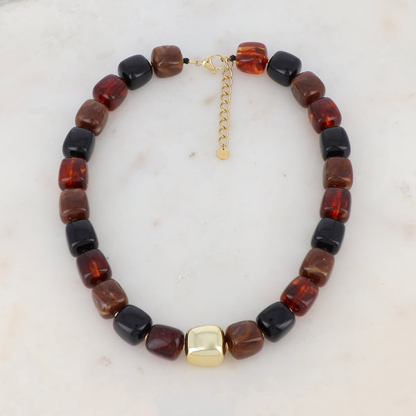 statement collier van donkerbruine resin vierkante kralen