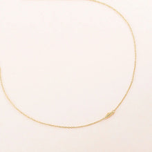 Afbeelding in Gallery-weergave laden, fijn goudkleurig collier met klein visje 🐟
