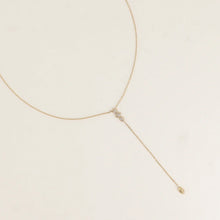 Afbeelding in Gallery-weergave laden, fijn goudkleurig Y collier met transparante stenen van stainless steel
