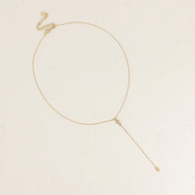 Afbeelding in Gallery-weergave laden, fijn goudkleurig Y collier met transparante stenen van stainless steel
