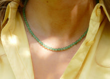 Afbeelding in Gallery-weergave laden, handgeknoopt groen aventurijn mineralen collier
