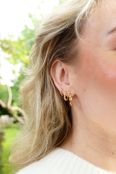 verguld gouden gladde wave oorringen | echt zilver | 11.5 mm