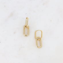 Afbeelding in Gallery-weergave laden, goudkleurige paperclip oorhangers | stainless steel

