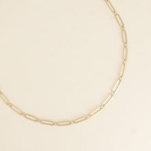 Afbeelding in Gallery-weergave laden, paperclip schakelcollier van goudkleurig stainless steel
