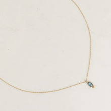 Afbeelding in Gallery-weergave laden, fijn goudkleurig collier met blauw hangertje | stainless steel
