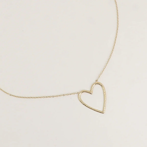 goudkleurig fijn collier met groot open hart | stainless steel