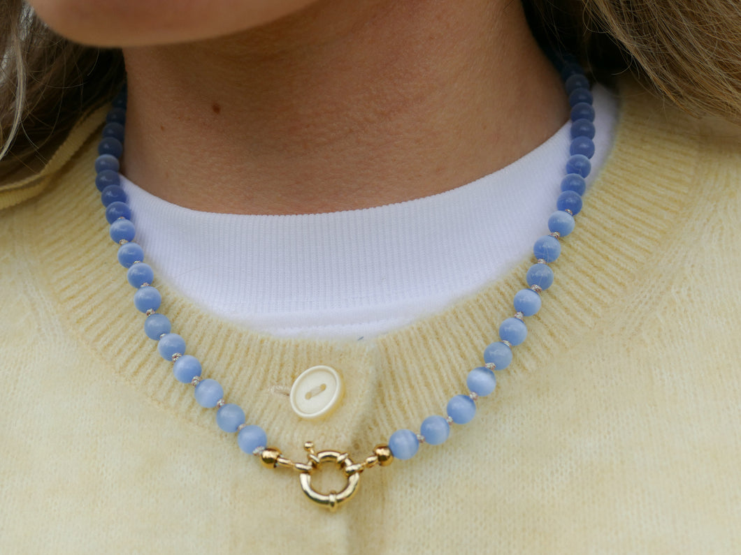 handgemaakt ijs blauw mineralen collier met groot slot