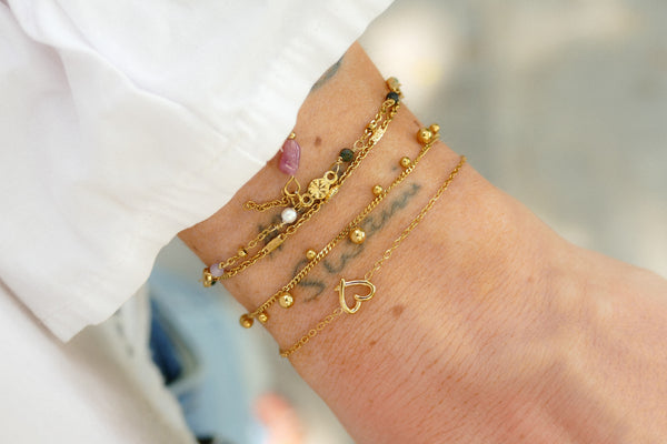 fijn goudkleurig armbandje met hartje | stainless steel