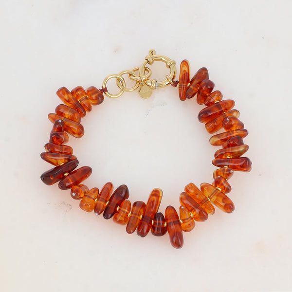 bruine kralen armband van resin en stainless steel