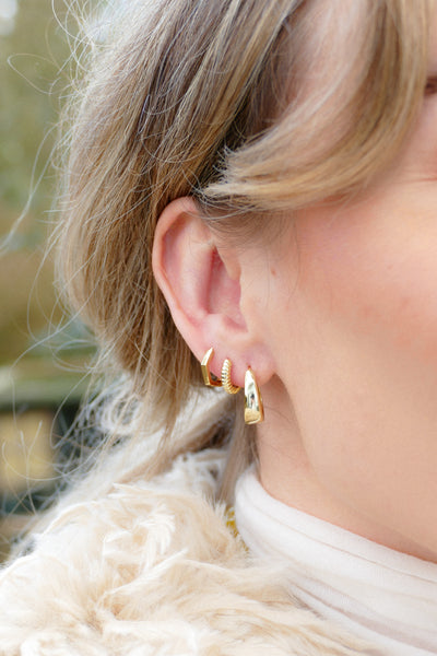 goudkleurige ovale gladde oorringen 14 mm  | echt zilver met een laagje goud
