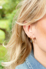 Afbeelding in Gallery-weergave laden, goudkleurige oorringen met ovale steentjes | denim blauw
