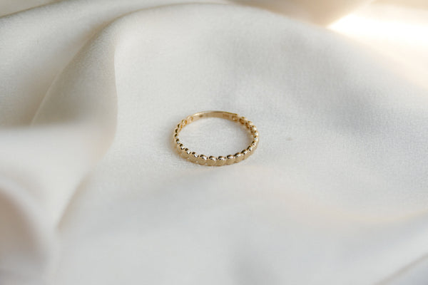14 krt geel gouden vlakke bolletjes vintage ring