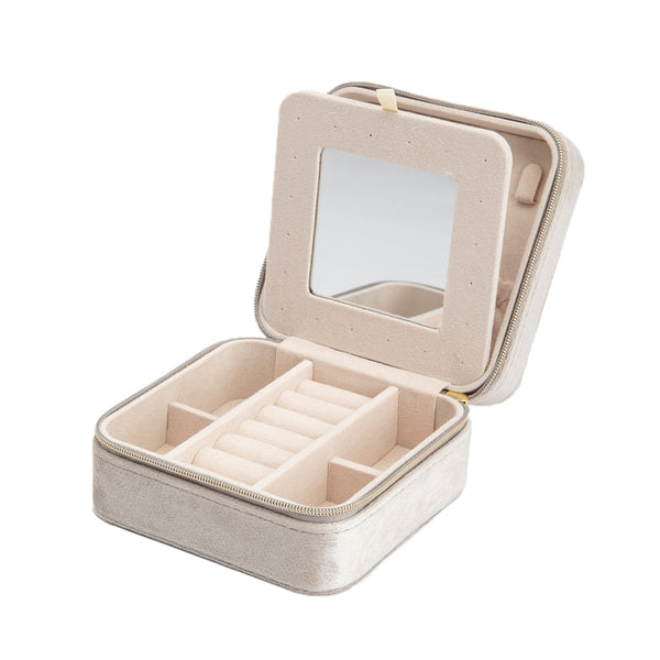 kleine witte velvet sieradenbox