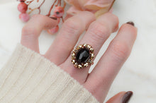 Afbeelding in Gallery-weergave laden, vintage gouden ring met granaat
