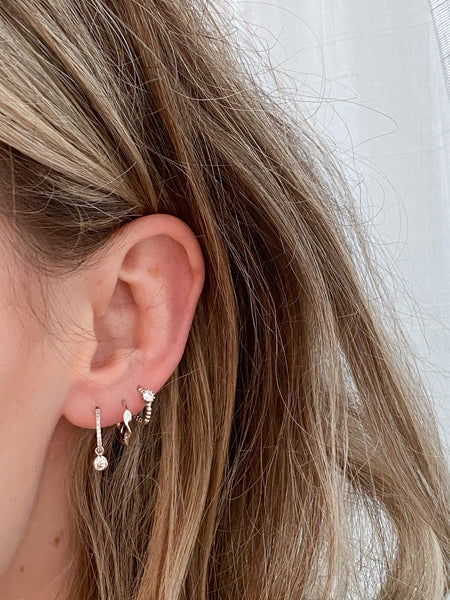 oorringen van echt zilver met zirkonia steen