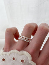 Afbeelding in Gallery-weergave laden, gevlochten motief ring van echt zilver

