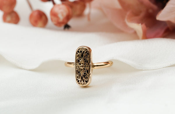 ajour gezaagde versierde echt gouden vintage ring 18 karaat