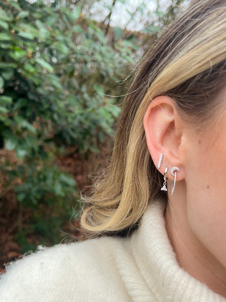 goudkleurige staaf oorknopjes met witte zirkonia steentjes | echt zilver + laagje goud